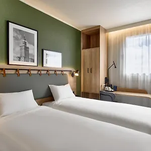 Hotel Campanile Old Town